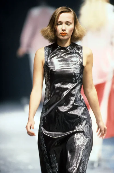 Look 16